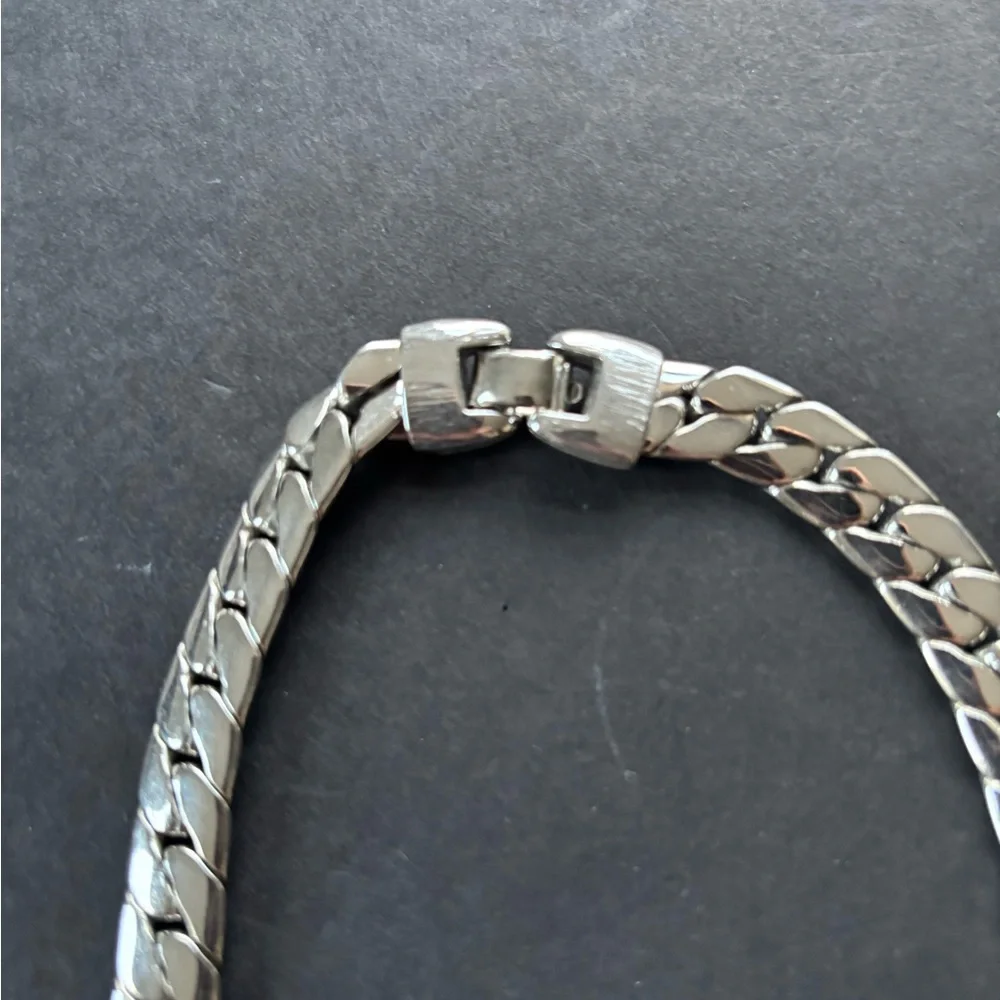 Silver tone unisex chain